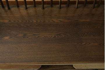 中古　美品　希少なナガノインテリア　タモ材　すっきりとしたスポーク背のウィンザーベンチ　(R-085371)