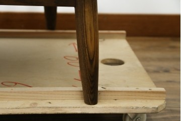 中古　美品　希少なナガノインテリア　タモ材　すっきりとしたスポーク背のウィンザーベンチ　(R-085371)