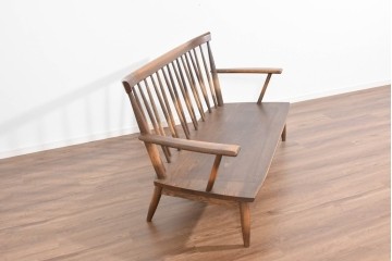 中古　美品　希少なナガノインテリア　タモ材　すっきりとしたスポーク背のウィンザーベンチ　(R-085371)