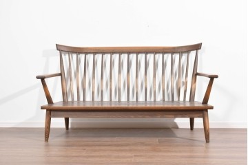 中古　美品　希少なナガノインテリア　タモ材　すっきりとしたスポーク背のウィンザーベンチ　(R-085371)