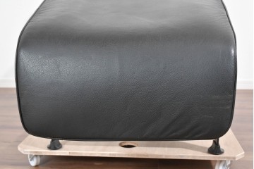 ヴィンテージ　美品　リプロダクト品　Le Corbusier(ル・コルビュジエ)デザイン　LC4　本革　スタイリッシュなデザインのシェーズロング　(R-085373)