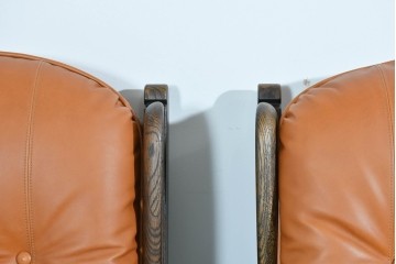 中古　超美品　使用感ほぼなし　飛騨産業　キツツキ　PROVINCIAL(プロヴィンシャル)シリーズ　1人掛けレザーソファ2脚　セット定価約100万円相当　(R-085375)