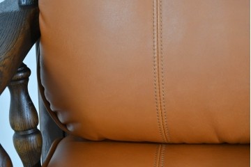 中古　超美品　使用感ほぼなし　飛騨産業　キツツキ　PROVINCIAL(プロヴィンシャル)シリーズ　1人掛けレザーソファ2脚　セット定価約100万円相当　(R-085375)