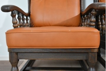 中古　超美品　使用感ほぼなし　飛騨産業　キツツキ　PROVINCIAL(プロヴィンシャル)シリーズ　1人掛けレザーソファ2脚　セット定価約100万円相当　(R-085375)