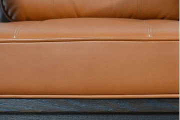 中古　超美品　使用感ほぼなし　飛騨産業　キツツキ　PROVINCIAL(プロヴィンシャル)シリーズ　1人掛けレザーソファ2脚　セット定価約100万円相当　(R-085375)