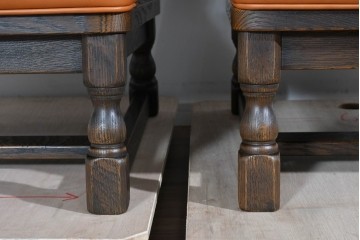 中古　超美品　使用感ほぼなし　飛騨産業　キツツキ　PROVINCIAL(プロヴィンシャル)シリーズ　1人掛けレザーソファ2脚　セット定価約100万円相当　(R-085375)