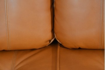 中古　超美品　使用感ほぼなし　飛騨産業　キツツキ　PROVINCIAL(プロヴィンシャル)シリーズ　3人掛けレザーソファ 　定価約90万円相当　(R-085376)