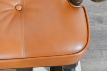 中古　超美品　使用感ほぼなし　飛騨産業　キツツキ　PROVINCIAL(プロヴィンシャル)シリーズ　3人掛けレザーソファ 　定価約90万円相当　(R-085376)