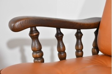 中古　超美品　使用感ほぼなし　飛騨産業　キツツキ　PROVINCIAL(プロヴィンシャル)シリーズ　3人掛けレザーソファ 　定価約90万円相当　(R-085376)