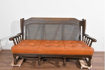 中古　超美品　使用感ほぼなし　飛騨産業　キツツキ　PROVINCIAL(プロヴィンシャル)シリーズ　3人掛けレザーソファ 　定価約90万円相当　(R-085376)