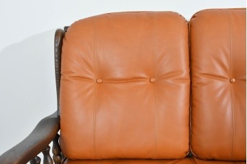 中古　超美品　使用感ほぼなし　飛騨産業　キツツキ　PROVINCIAL(プロヴィンシャル)シリーズ　3人掛けレザーソファ 　定価約90万円相当　(R-085376)