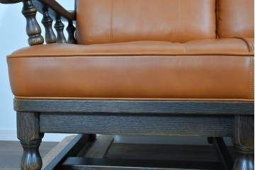 中古　超美品　使用感ほぼなし　飛騨産業　キツツキ　PROVINCIAL(プロヴィンシャル)シリーズ　3人掛けレザーソファ 　定価約90万円相当　(R-085376)