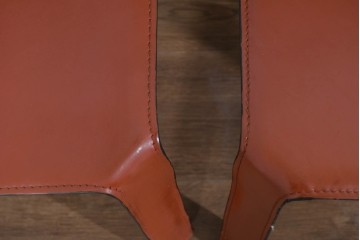 中古　Cassina(カッシーナ)　412 CAB(キャブ)　MARIO BELLINI(マリオ・ベリーニ)　端正なフォルムが魅力のアームレスチェア5脚　現行定価約150万円相当　(R-085377)