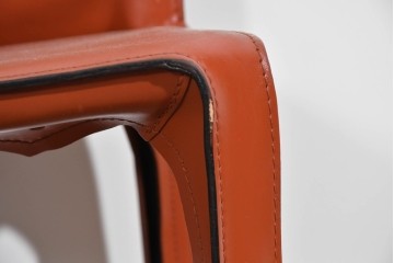 中古　Cassina(カッシーナ)　412 CAB(キャブ)　MARIO BELLINI(マリオ・ベリーニ)　端正なフォルムが魅力のアームレスチェア5脚　現行定価約150万円相当　(R-085377)