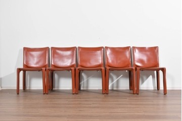 中古　Cassina(カッシーナ)　412 CAB(キャブ)　MARIO BELLINI(マリオ・ベリーニ)　端正なフォルムが魅力のアームレスチェア5脚　現行定価約150万円相当　(R-085377)