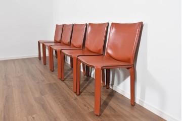 中古　Cassina(カッシーナ)　412 CAB(キャブ)　MARIO BELLINI(マリオ・ベリーニ)　端正なフォルムが魅力のアームレスチェア5脚　現行定価約150万円相当　(R-085377)