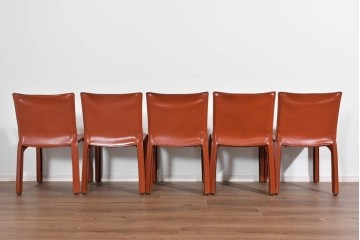 中古　Cassina(カッシーナ)　412 CAB(キャブ)　MARIO BELLINI(マリオ・ベリーニ)　端正なフォルムが魅力のアームレスチェア5脚　現行定価約150万円相当　(R-085377)
