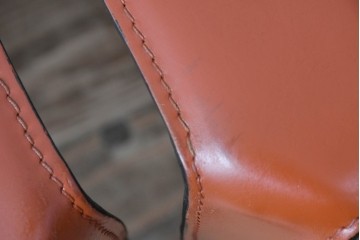 中古　Cassina(カッシーナ)　412 CAB(キャブ)　MARIO BELLINI(マリオ・ベリーニ)　端正なフォルムが魅力のアームレスチェア2脚　セット現行定価約60万円　(R-085377)