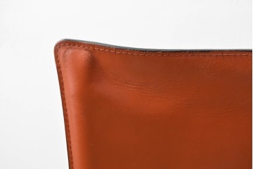 中古　Cassina(カッシーナ)　412 CAB(キャブ)　MARIO BELLINI(マリオ・ベリーニ)　端正なフォルムが魅力のアームレスチェア2脚　セット現行定価約60万円　(R-085377)