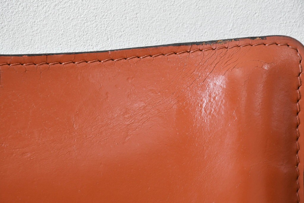 中古　Cassina(カッシーナ)　412 CAB(キャブ)　MARIO BELLINI(マリオ・ベリーニ)　端正なフォルムが魅力のアームレスチェア2脚　セット現行定価約60万円　(R-085377)