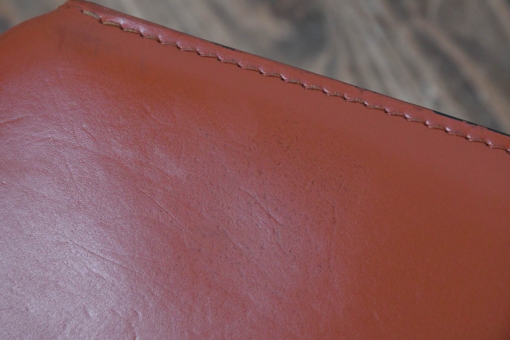 中古　Cassina(カッシーナ)　412 CAB(キャブ)　MARIO BELLINI(マリオ・ベリーニ)　端正なフォルムが魅力のアームレスチェア2脚　セット現行定価約60万円　(R-085377)