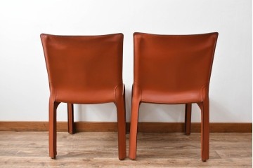 中古　Cassina(カッシーナ)　412 CAB(キャブ)　MARIO BELLINI(マリオ・ベリーニ)　端正なフォルムが魅力のアームレスチェア2脚　セット現行定価約60万円　(R-085377)