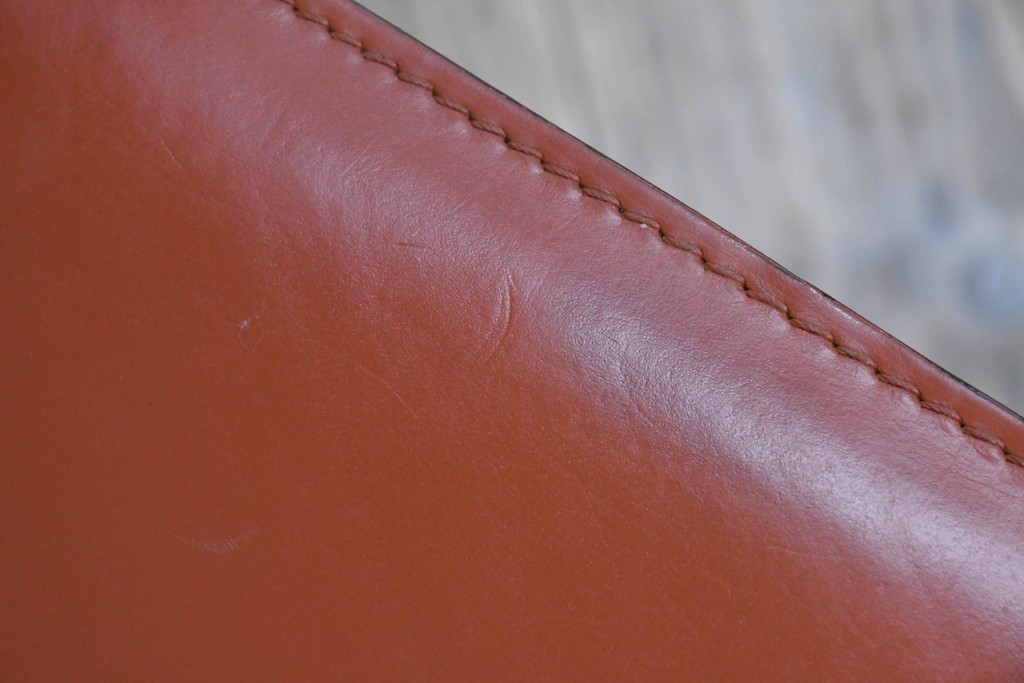 中古　Cassina(カッシーナ)　412 CAB(キャブ)　MARIO BELLINI(マリオ・ベリーニ)　端正なフォルムが魅力のアームレスチェア2脚　セット現行定価約60万円　(R-085377)