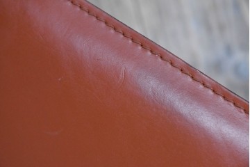 中古　Cassina(カッシーナ)　412 CAB(キャブ)　MARIO BELLINI(マリオ・ベリーニ)　端正なフォルムが魅力のアームレスチェア2脚　セット現行定価約60万円　(R-085377)