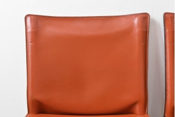 中古　Cassina(カッシーナ)　412 CAB(キャブ)　MARIO BELLINI(マリオ・ベリーニ)　端正なフォルムが魅力のアームレスチェア2脚　セット現行定価約60万円　(R-085377)