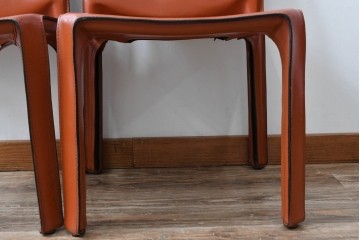 中古　Cassina(カッシーナ)　412 CAB(キャブ)　MARIO BELLINI(マリオ・ベリーニ)　端正なフォルムが魅力のアームレスチェア2脚　セット現行定価約60万円　(R-085377)