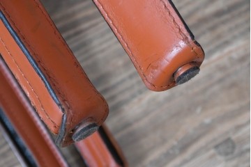 中古　Cassina(カッシーナ)　412 CAB(キャブ)　MARIO BELLINI(マリオ・ベリーニ)　端正なフォルムが魅力のアームレスチェア2脚　セット現行定価約60万円　(R-085377)