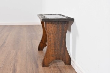 中古　美品　伝統工芸　軽井沢彫り　繊細な桜模様の彫刻が引き立つ上品なスツール　(R-085378)