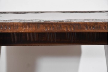 中古　美品　伝統工芸　軽井沢彫り　繊細な桜模様の彫刻が引き立つ上品なスツール　(R-085378)