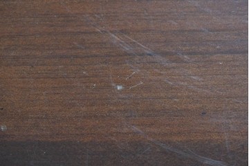 中古　伝統工芸　軽井沢彫り　桜の彫刻が味わいを添えるコンソール　(R-085379)