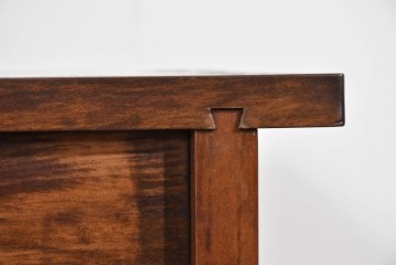 中古　伝統工芸　軽井沢彫り　桜の彫刻が味わいを添えるコンソール　(R-085379)