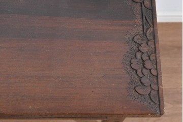 中古　伝統工芸　軽井沢彫り　桜の彫刻が味わいを添えるコンソール　(R-085379)