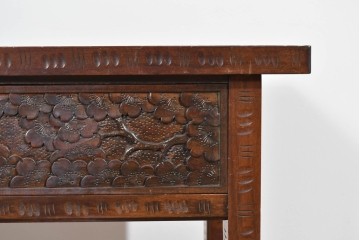 中古　伝統工芸　軽井沢彫り　桜の彫刻が味わいを添えるコンソール　(R-085379)