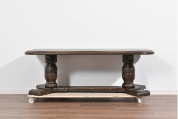 中古　超美品　飛騨産業　キツツキ　PROVINCIAL(プロヴィンシャル)　ナラ材　重厚な脚部が映えるセンターテーブル 　定価約35万円相当　(R-085380)