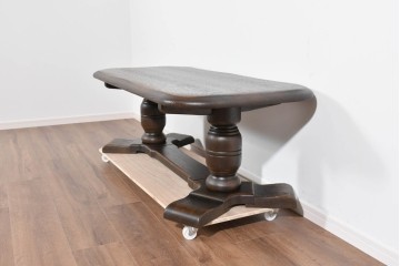 中古　超美品　飛騨産業　キツツキ　PROVINCIAL(プロヴィンシャル)　ナラ材　重厚な脚部が映えるセンターテーブル 　定価約35万円相当　(R-085380)