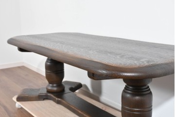 中古　超美品　飛騨産業　キツツキ　PROVINCIAL(プロヴィンシャル)　ナラ材　重厚な脚部が映えるセンターテーブル 　定価約35万円相当　(R-085380)