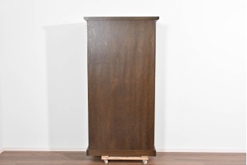 中古　超美品　KASHIWA(柏木工)　WILDERNESS(ウィルダネス)　堅牢な造りと重厚な意匠が魅力のキャビネット　(R-085384)