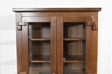 中古　超美品　KASHIWA(柏木工)　WILDERNESS(ウィルダネス)　堅牢な造りと重厚な意匠が魅力のキャビネット　(R-085384)