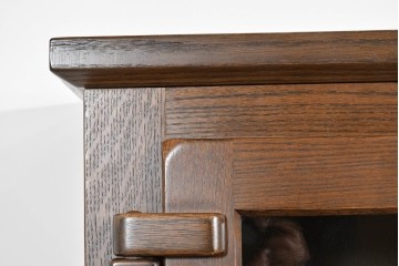 中古　超美品　KASHIWA(柏木工)　WILDERNESS(ウィルダネス)　堅牢な造りと重厚な意匠が魅力のキャビネット　(R-085384)