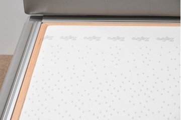 中古　展示品　超美品‼　Cassina(カッシーナ)　 L26 VOLAGE(ヴォラージュ)　ローナロウヘッドボードタイプのベッドフレーム(キングサイズ)　現行定価約260万円相当　(R-085386)