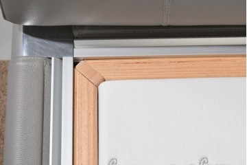 中古　展示品　超美品‼　Cassina(カッシーナ)　 L26 VOLAGE(ヴォラージュ)　ローナロウヘッドボードタイプのベッドフレーム(キングサイズ)　現行定価約260万円相当　(R-085386)