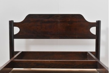 中古　美品　松本民芸家具　637型ベッドS　深い色合いの木肌が美しいシングルベッドフレーム　(R-085387)