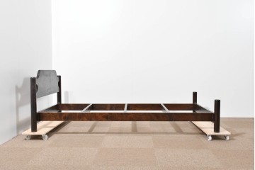 中古　美品　松本民芸家具　637型ベッドS　深い色合いの木肌が美しいシングルベッドフレーム　(R-085387)