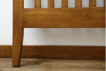 中古　美品　希少な廃番品　チーク無垢材　SCANTEAK(スキャンティーク)　天然木の温もりを感じられるダブルサイズのベッドフレーム　(R-085391)