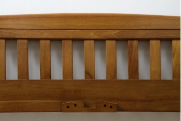 中古　美品　希少な廃番品　チーク無垢材　SCANTEAK(スキャンティーク)　天然木の温もりを感じられるダブルサイズのベッドフレーム　(R-085391)