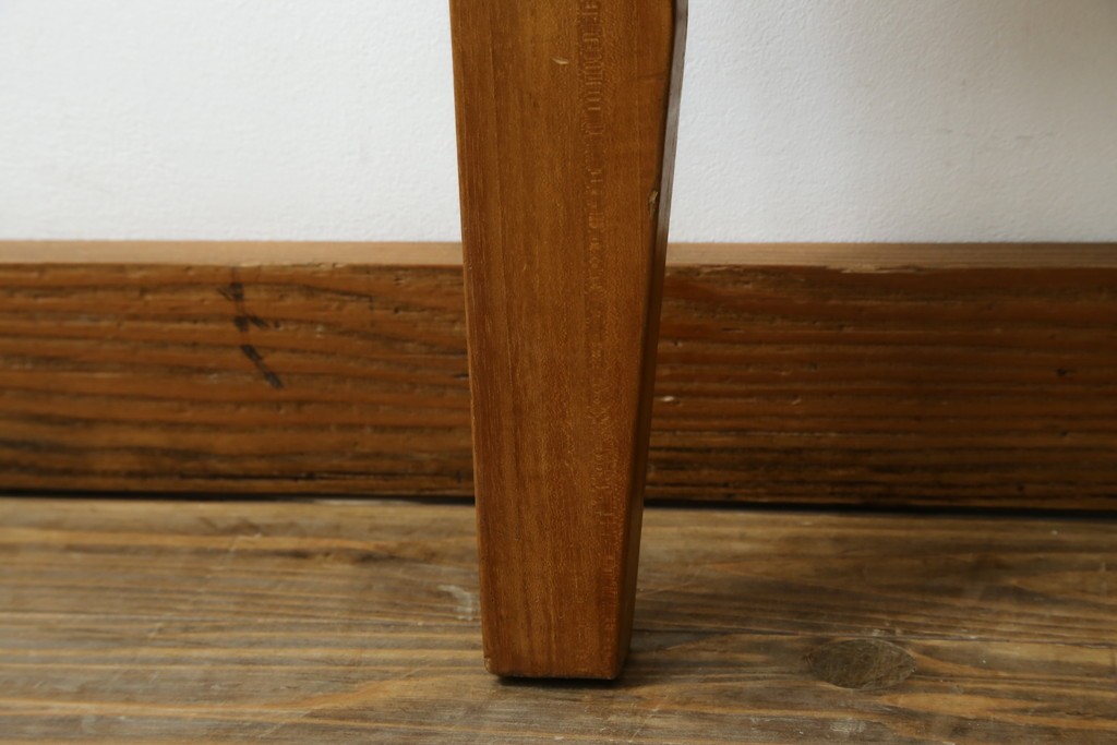 中古　美品　希少な廃番品　チーク無垢材　SCANTEAK(スキャンティーク)　天然木の温もりを感じられるダブルサイズのベッドフレーム　(R-085391)